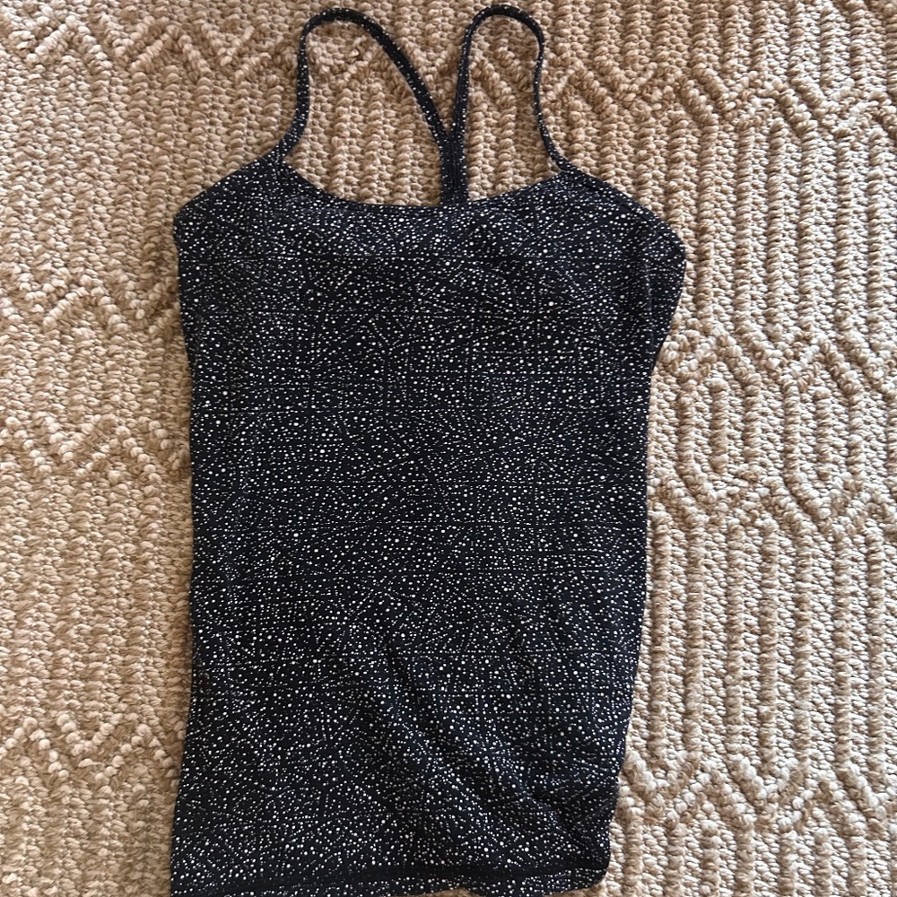 Lululemon black and white fitness tank size 8
